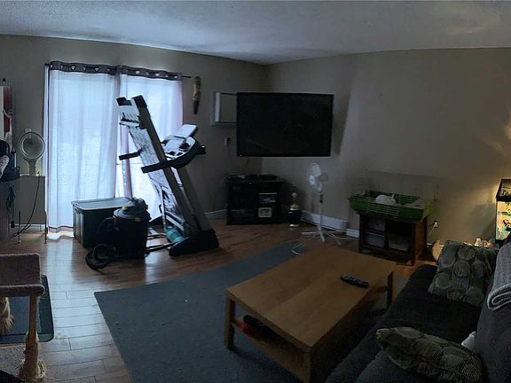 5th image of 3049 Meadowbrook Ln