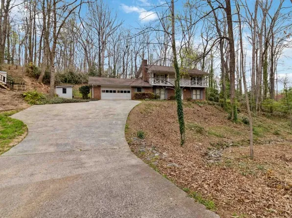 810 Oakstone Trl, Roswell, GA 30075