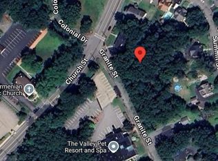 21 Granite St, Whitinsville, MA 01588