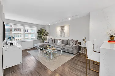 251 East 51st Street