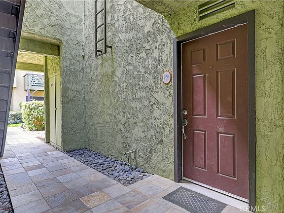 4th image of 1470 W Lambert Rd #263