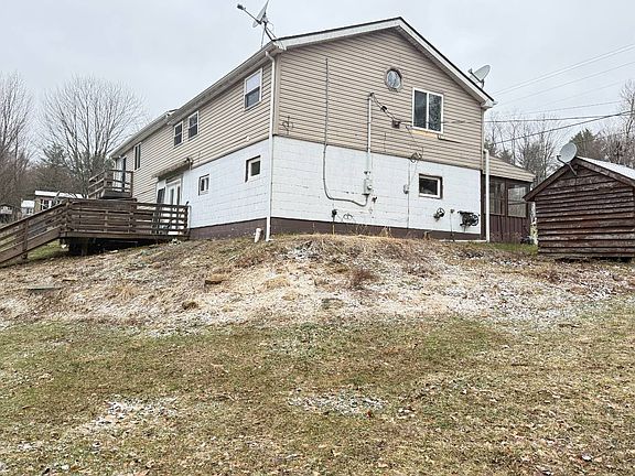 3rd image of 7720 Davey Hill Rd