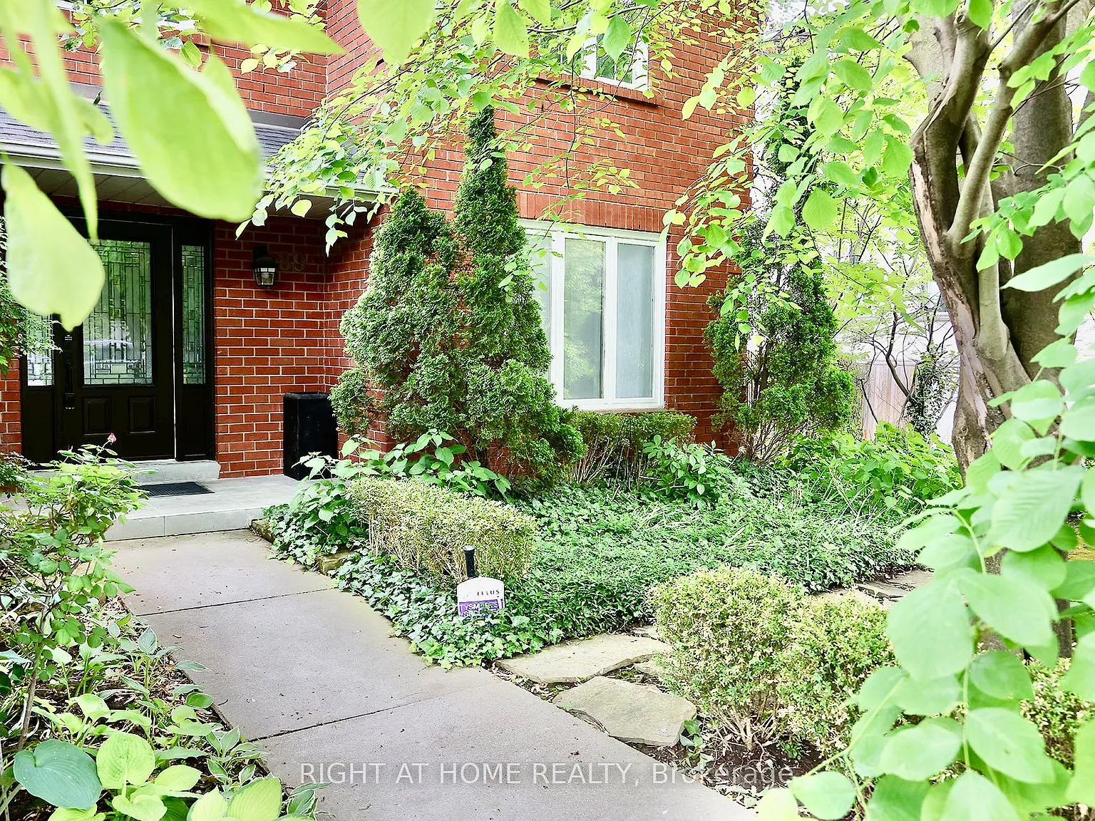 6 bed, $8,900 — Photo 3