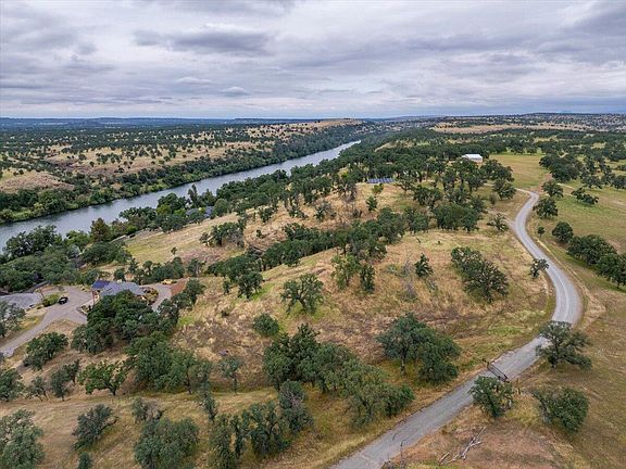 4th image of Paynes Creek Rd