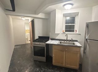 239 E 28th St #BA, New York, NY 10016