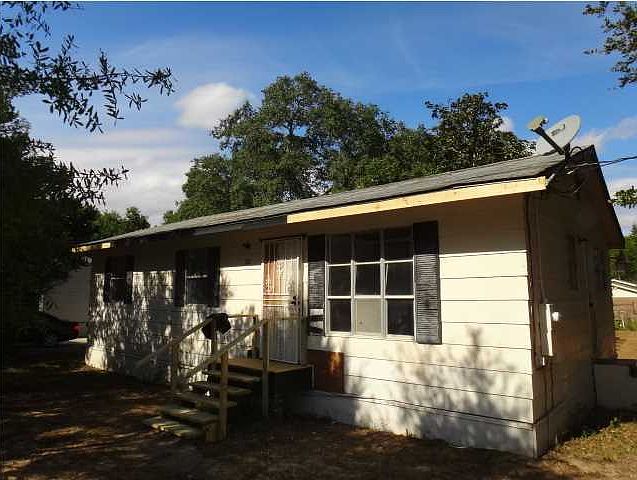 1st image of 302 Elaine Ave