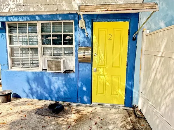 1151 NE 18th St #2, Fort Lauderdale, FL 33305
