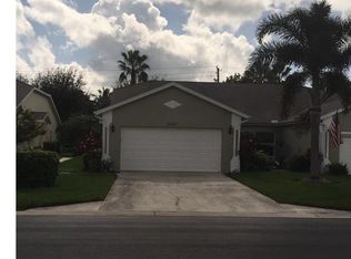 5526 Greenwood Cir, Naples, FL 34112