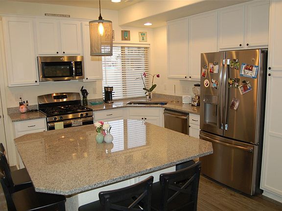 5th image of 4873 Halifax Ct