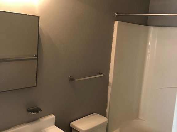 2nd image of 1209 Polk St