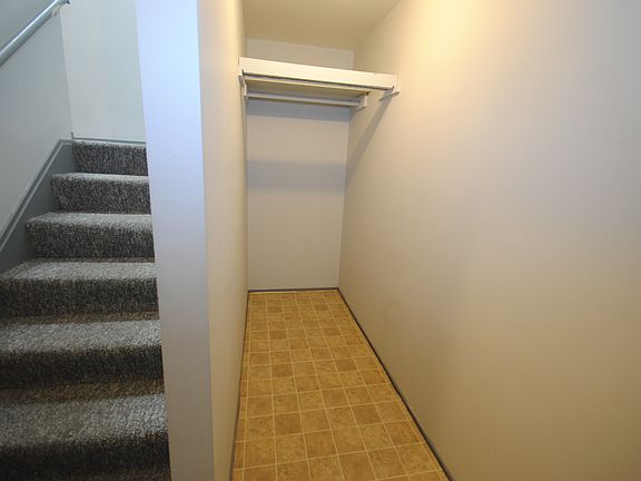 3rd image of 1014 Church St #B7