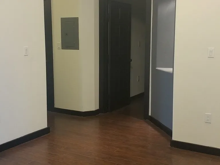 Tennison Lofts — Photo 95