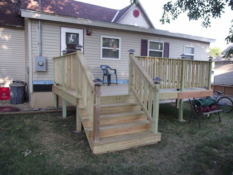 2nd image of 208 S Walnut St