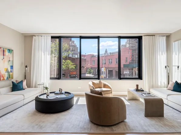 175 West 10th Street image 1 of 7