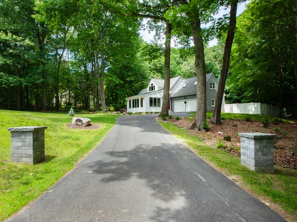 14 Greenwood Road, Granby, CT 06060