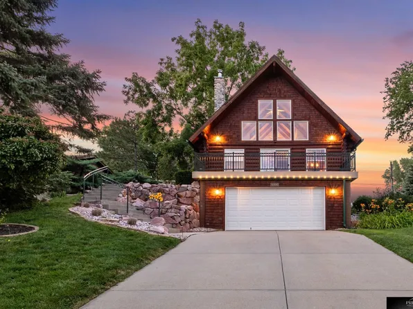 11000 N Lakeshore Dr, Blair, NE 68008