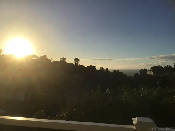 1935 Nautilus St, La Jolla, CA 92037