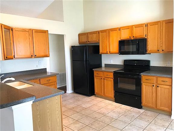 5th image of 273 Country Landing Blvd
