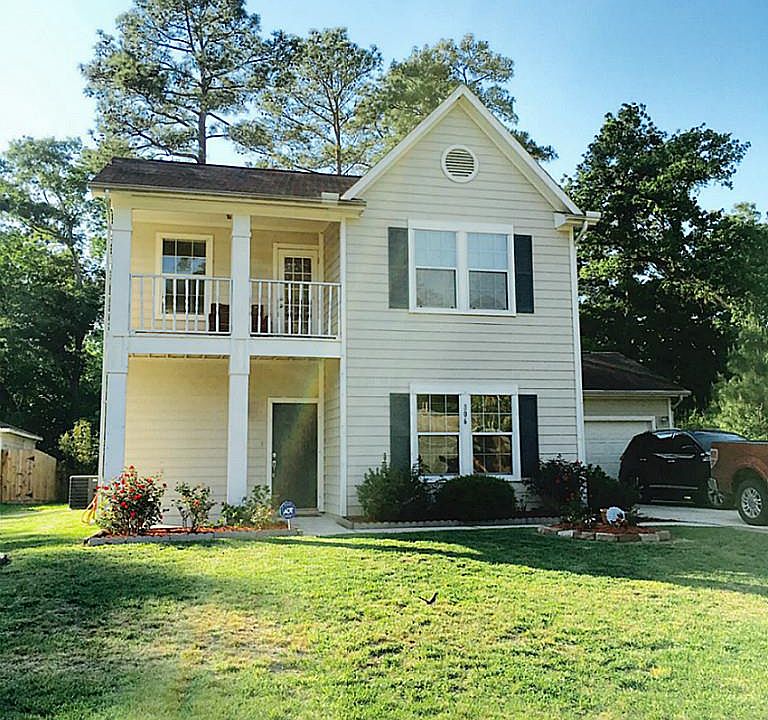 1st image of 806 Handspike Way