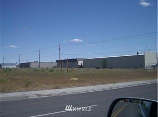 216-218 Valley Rd W, Moses Lake, WA 98837