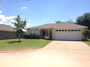 1505 Clover Ln, Granbury, TX 76048
