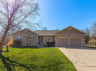 3603 N King St, Hutchinson, KS 67502