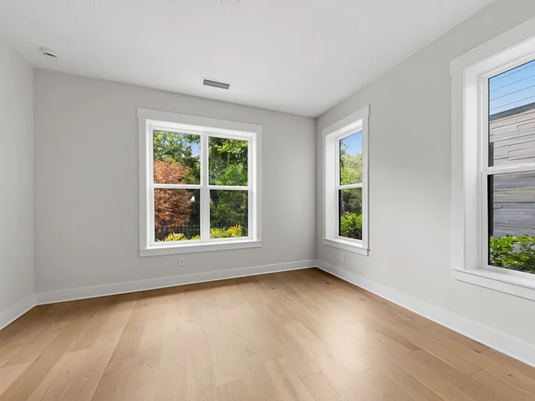 2054 Prudential Dr — Photo 7