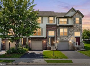 95 Colonial Dr, Hanover, PA 17331