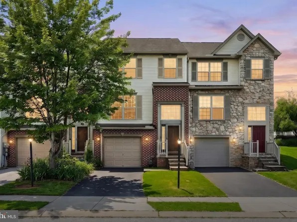 95 Colonial Dr, Hanover, PA 17331
