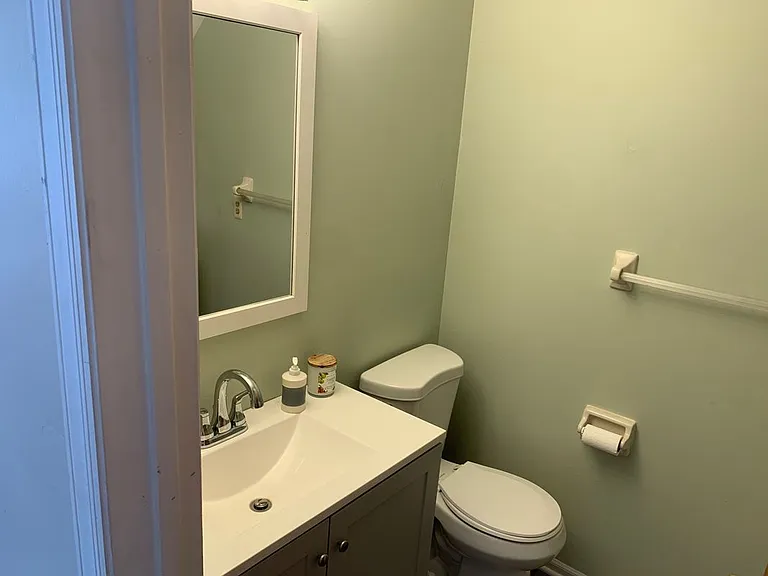 19A Emerald Dr #A — Photo 5