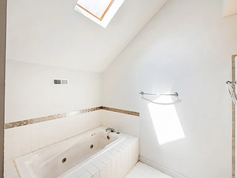 3606 Top Of The Pines Ct — Photo 22