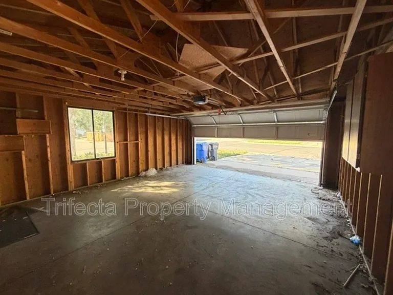 3313 Dunbar Ave — Photo 15
