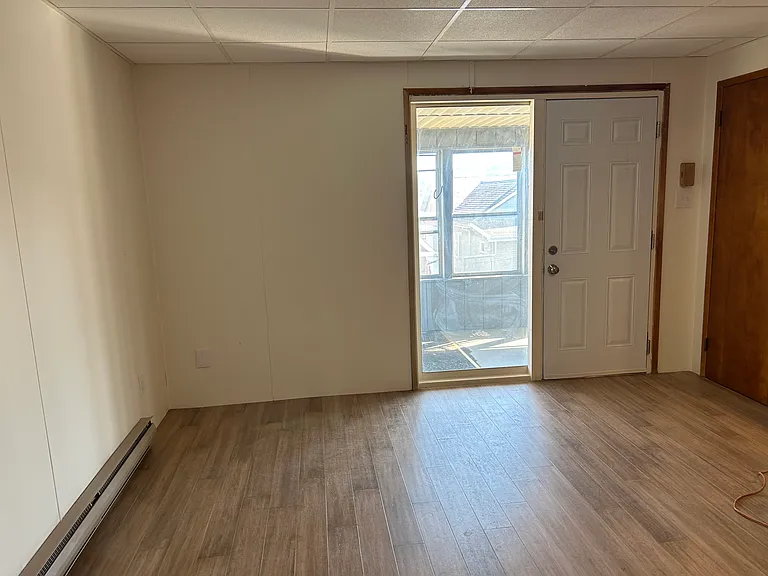 224 E Aly N — Photo 9