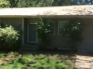 121 S Border St, Prairie Grove, AR 72753