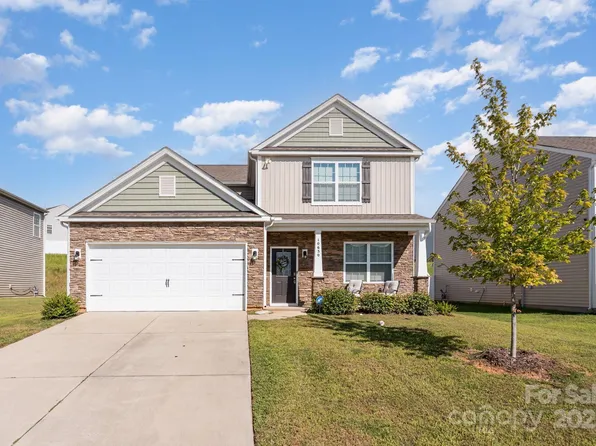 10630 Bradstreet Commons Way, Charlotte, NC 28215