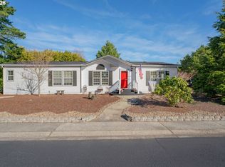 480 Sherwood Loop, Florence, OR 97439