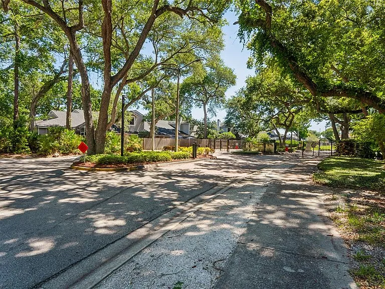 305 Hammock Pine Blvd #305 — Photo 38