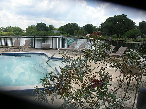 5th image of 825 Lowell Blvd APT A25
