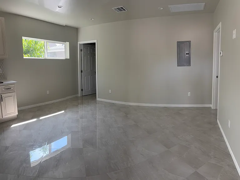 13354 1/2 Reedley St — Photo 4