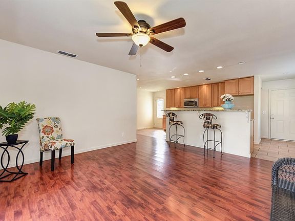 3rd image of 3982 Northpark Pl