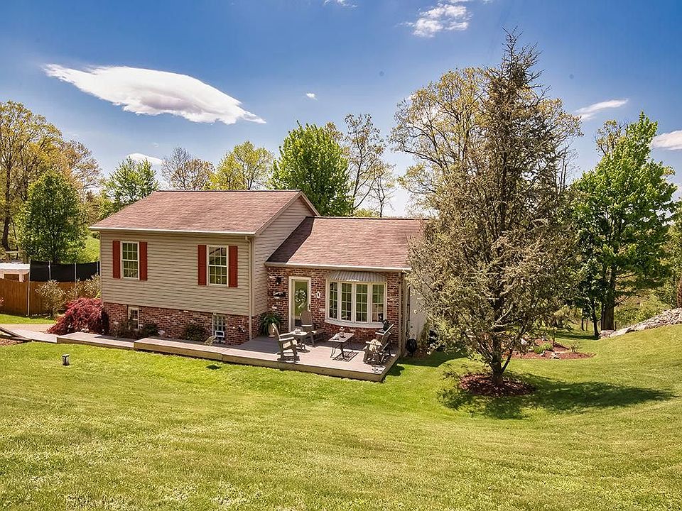1st image of 638 Knoll Ln