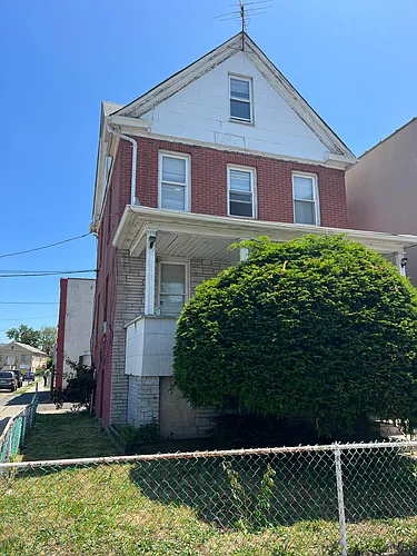 62 S State St #2 Photo 1