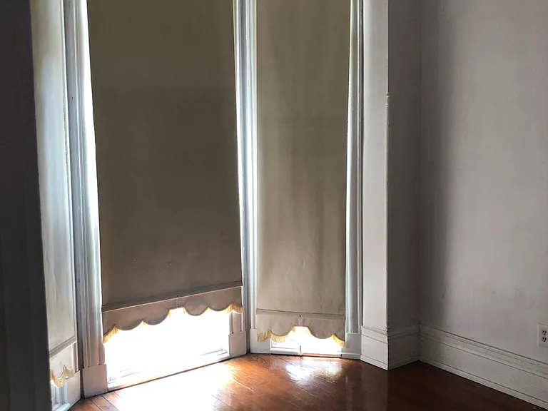 1420 W Clay St — Photo 8