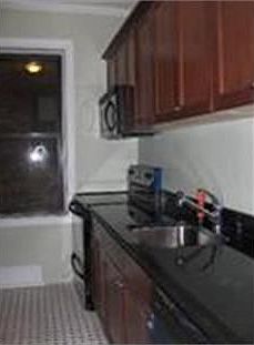 3rd image of 194 Kensington Ave #102