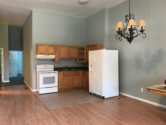 2nd image of 3501 Iowa Ave