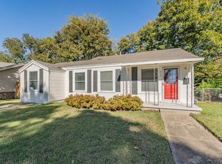 852 Edgefield Rd, Fort Worth, TX 76107