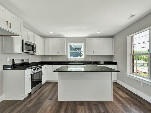 5th image of 1283 Chippewa Ave SE