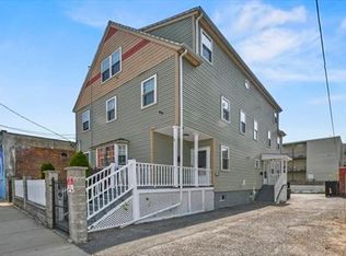8 Elmhurst St FLOOR 2, Dorchester Center, MA 02124