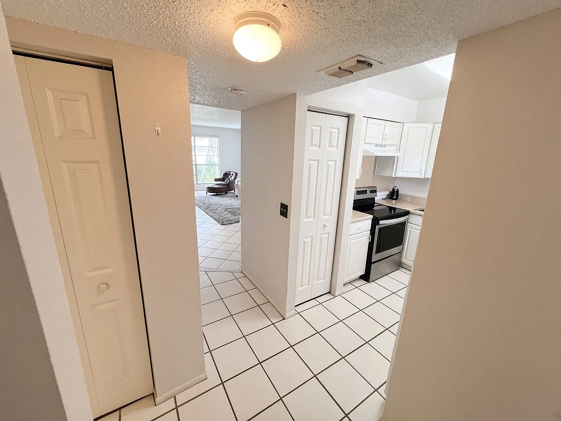 1 bed, 700 sqft, $1,500 — Photo 3