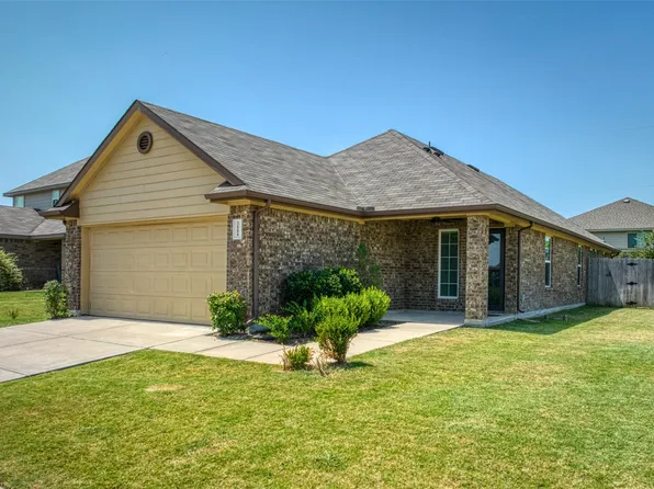 3509 S Cardinal St, Ennis, TX 75119